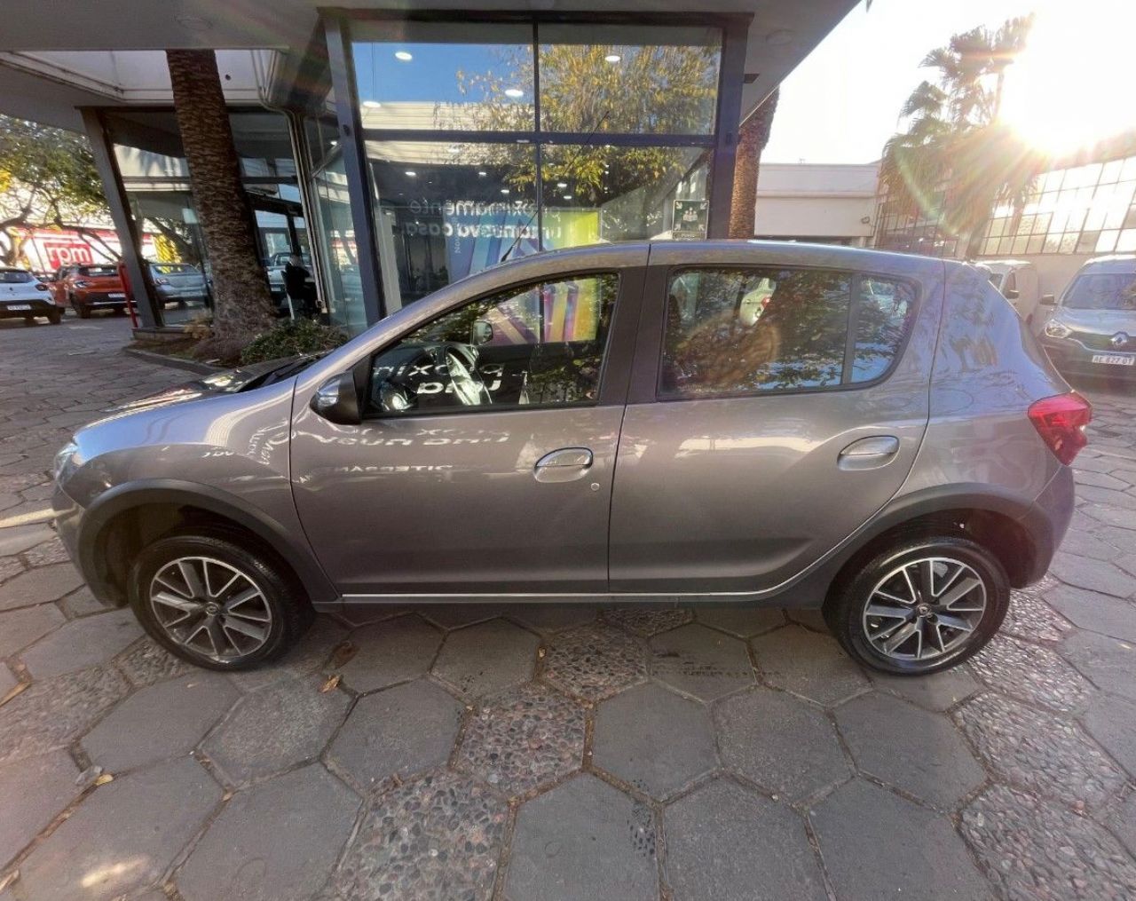 Renault Sandero Usado en Mendoza, deRuedas