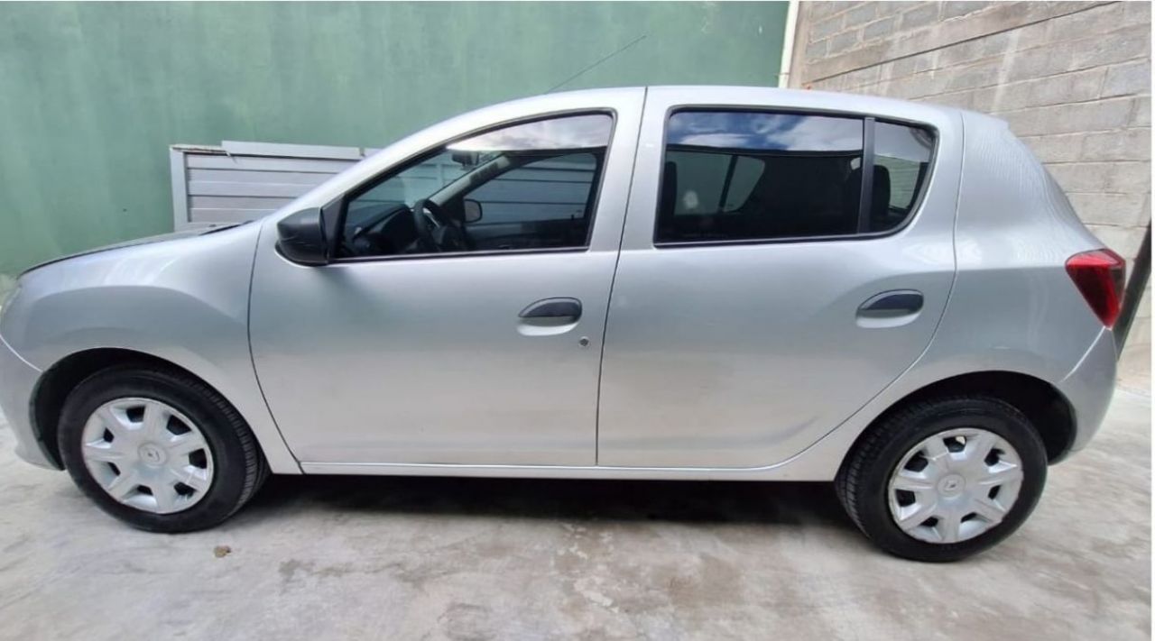 Renault Sandero Usado en Mendoza, deRuedas
