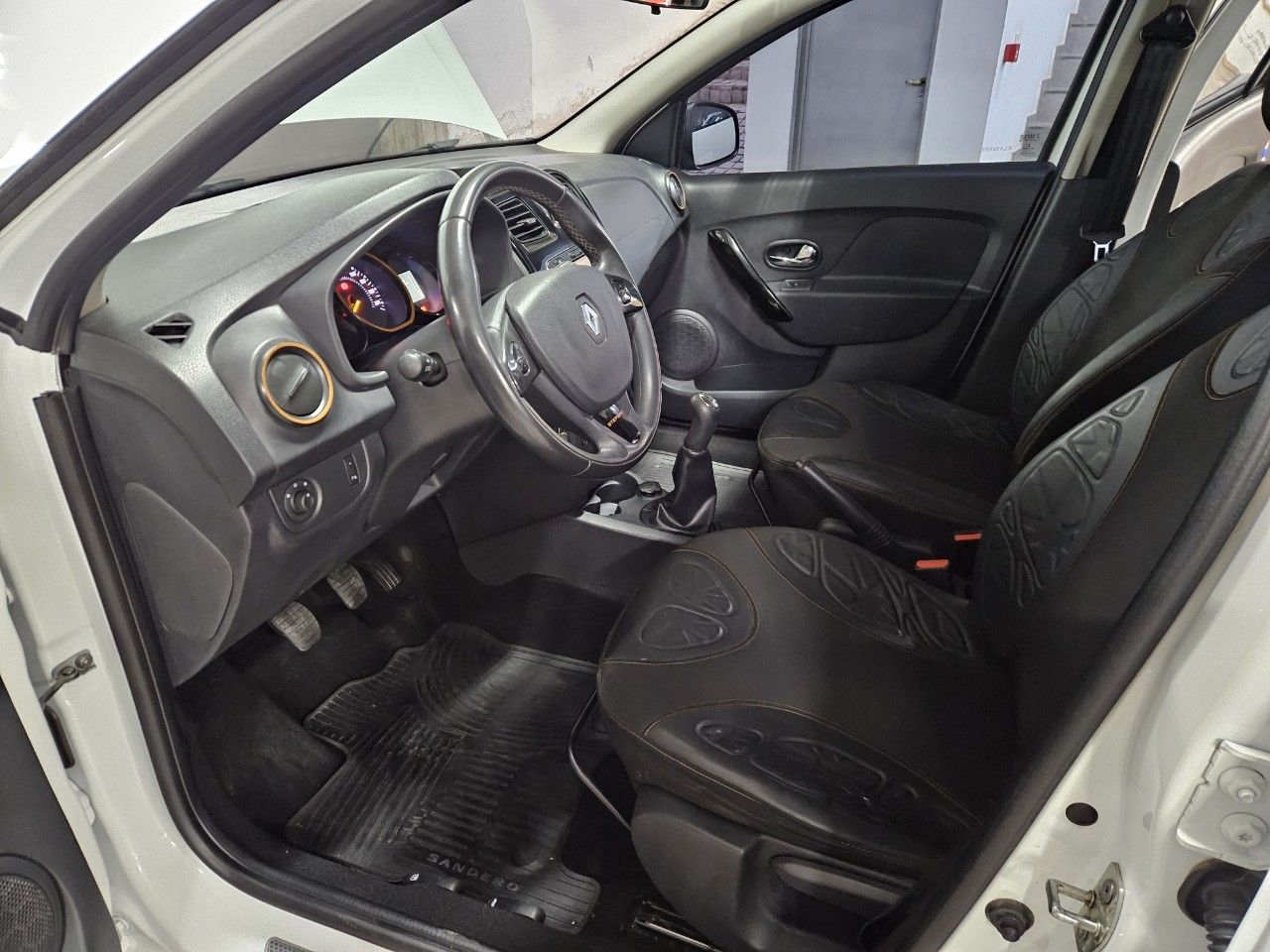 Renault Sandero Usado Financiado en Córdoba, deRuedas