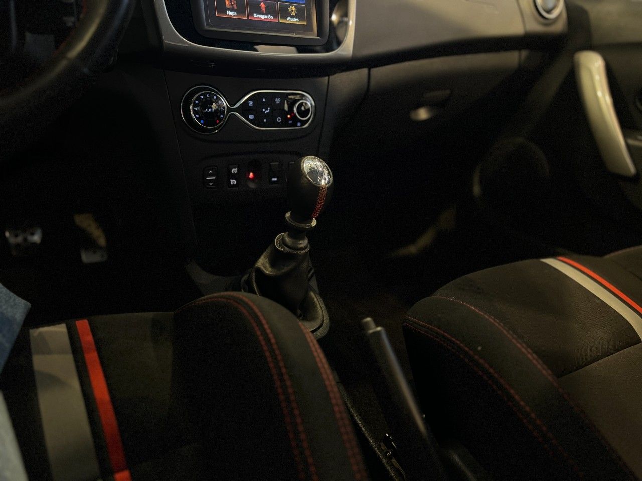 Renault Sandero Usado Financiado en Córdoba, deRuedas