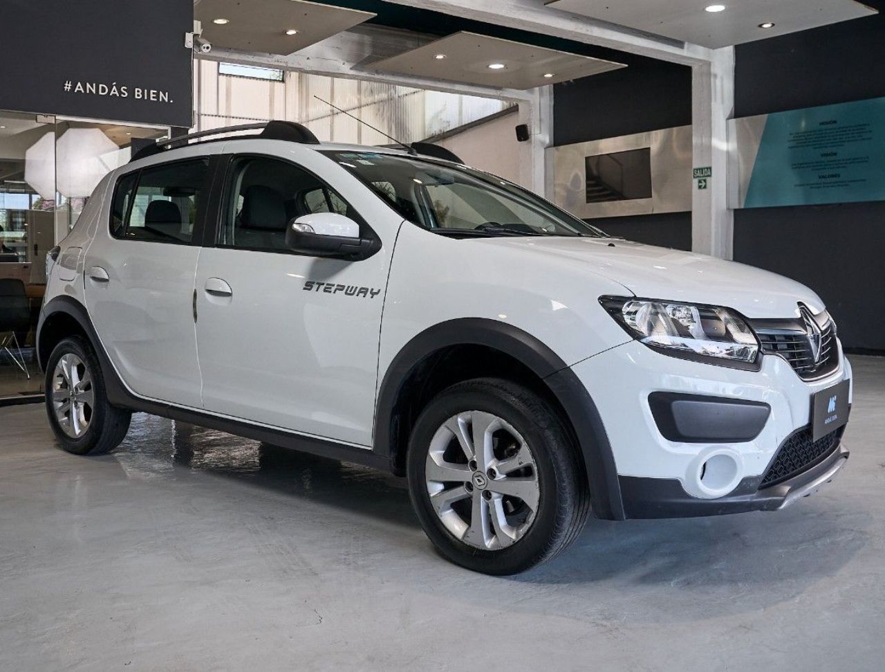 Renault Sandero Usado Financiado en Córdoba, deRuedas