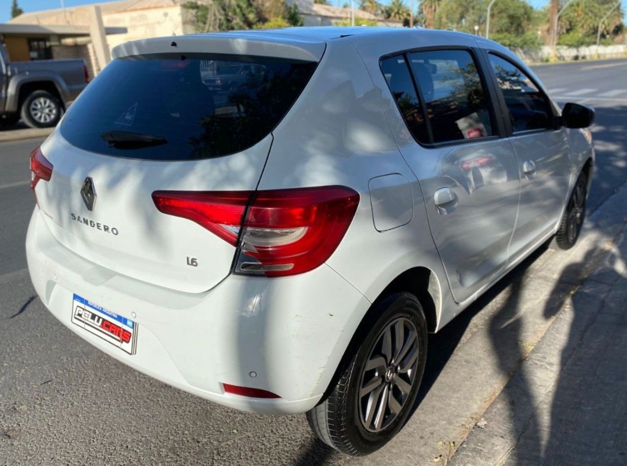 Renault Sandero Usado Financiado en San Juan, deRuedas