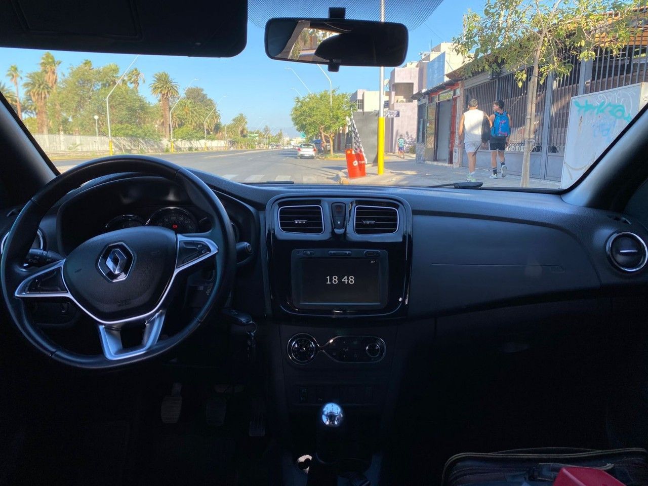 Renault Sandero Usado Financiado en San Juan, deRuedas