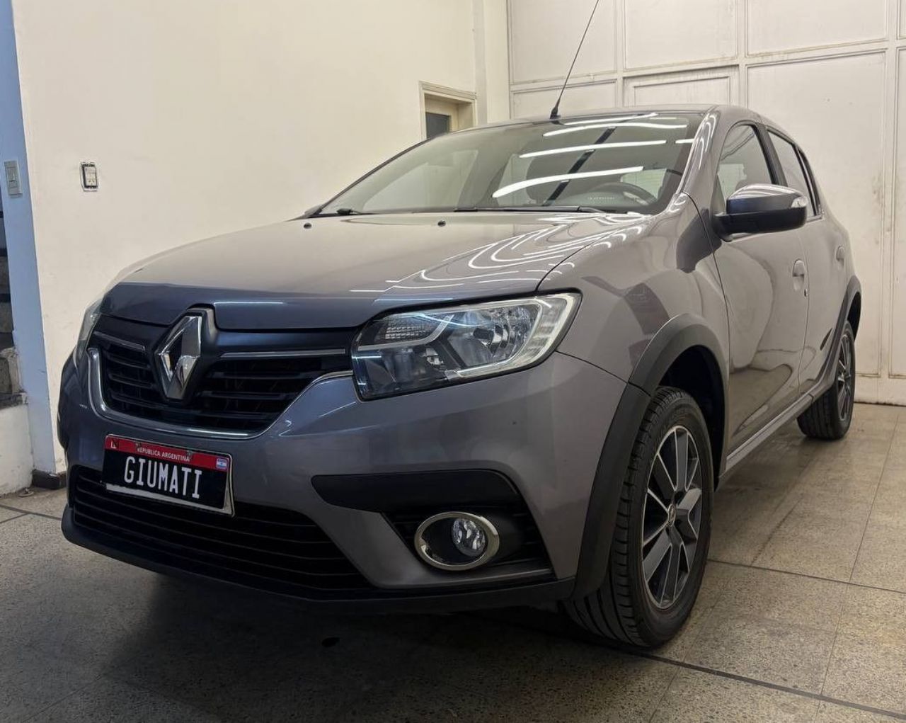 Renault Sandero Usado Financiado en Mendoza, deRuedas