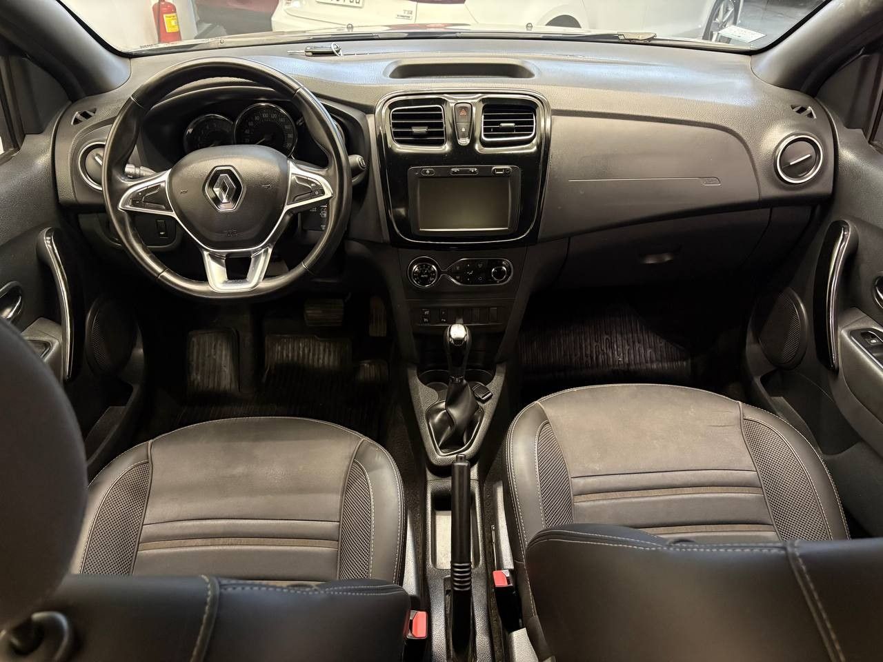 Renault Sandero Usado Financiado en Mendoza, deRuedas