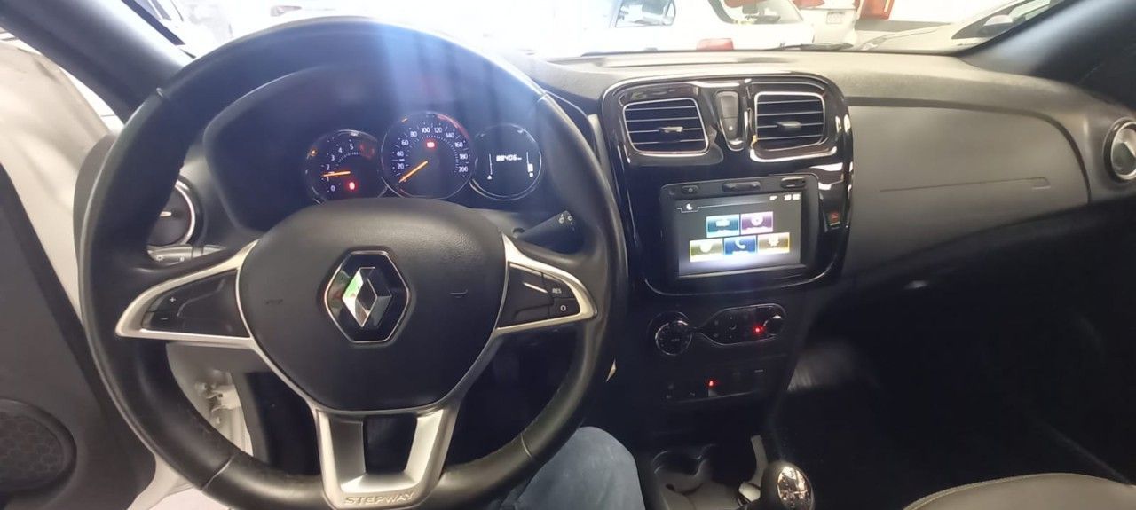 Renault Sandero Usado Financiado en Córdoba, deRuedas