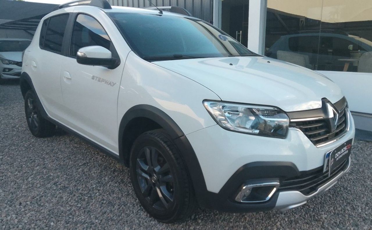 Renault Sandero Usado Financiado en Córdoba, deRuedas