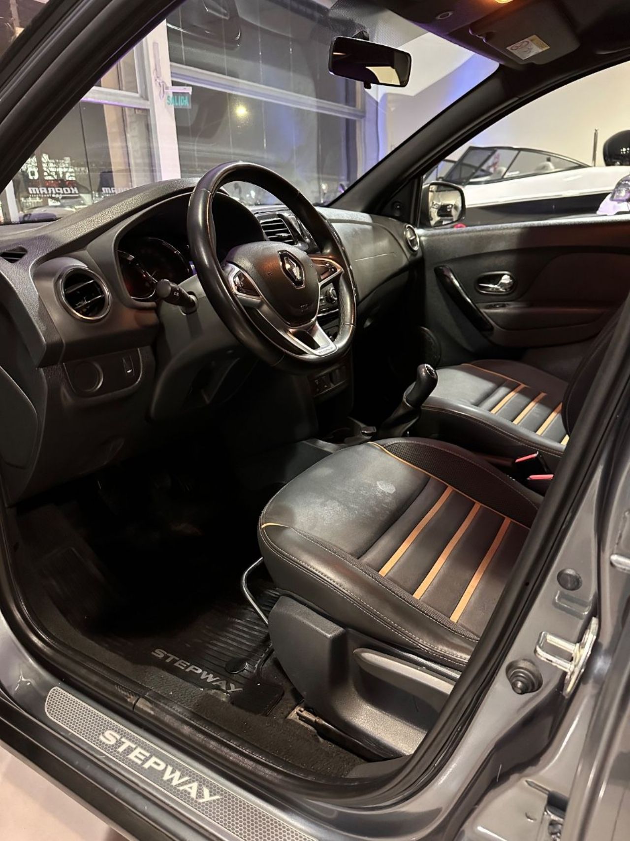 Renault Sandero Usado en Mendoza, deRuedas