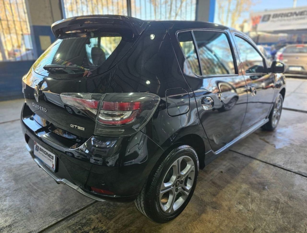 Renault Sandero Usado en Mendoza, deRuedas