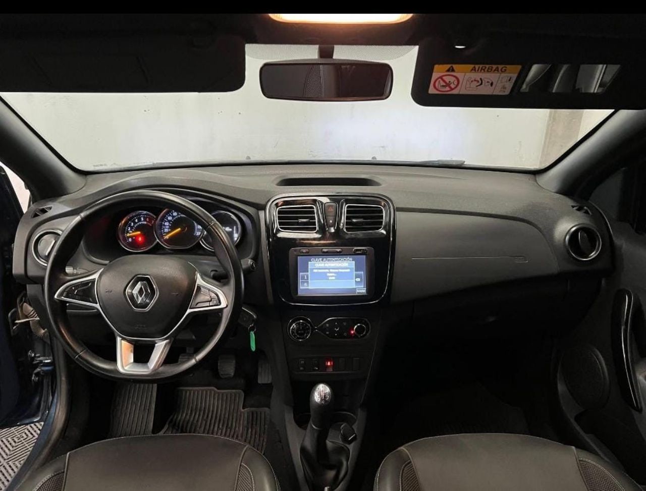 Renault Sandero Usado Financiado en Córdoba, deRuedas