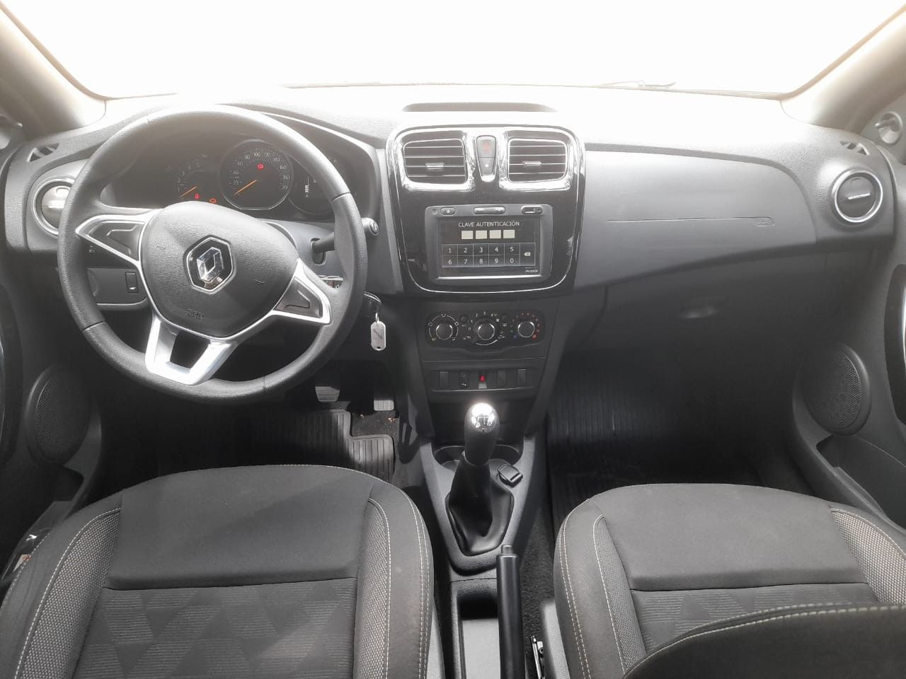 Renault Sandero Usado Financiado en Córdoba, deRuedas