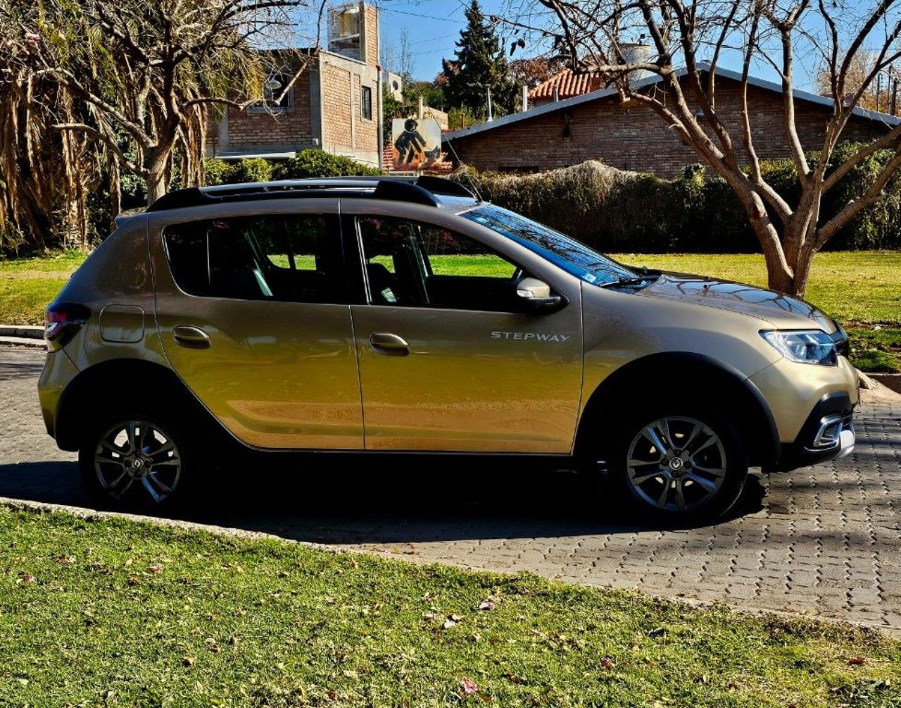 Renault Sandero Usado en Mendoza, deRuedas