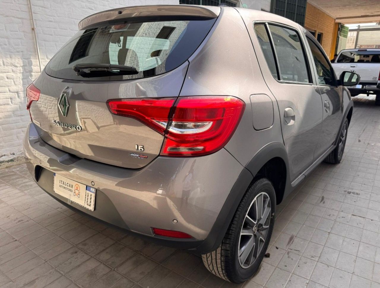 Renault Sandero Usado Financiado en Mendoza, deRuedas