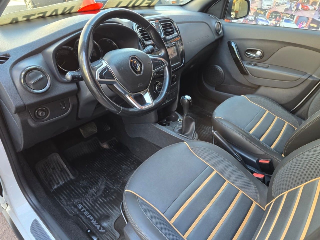 Renault Sandero Usado Financiado en Mendoza, deRuedas
