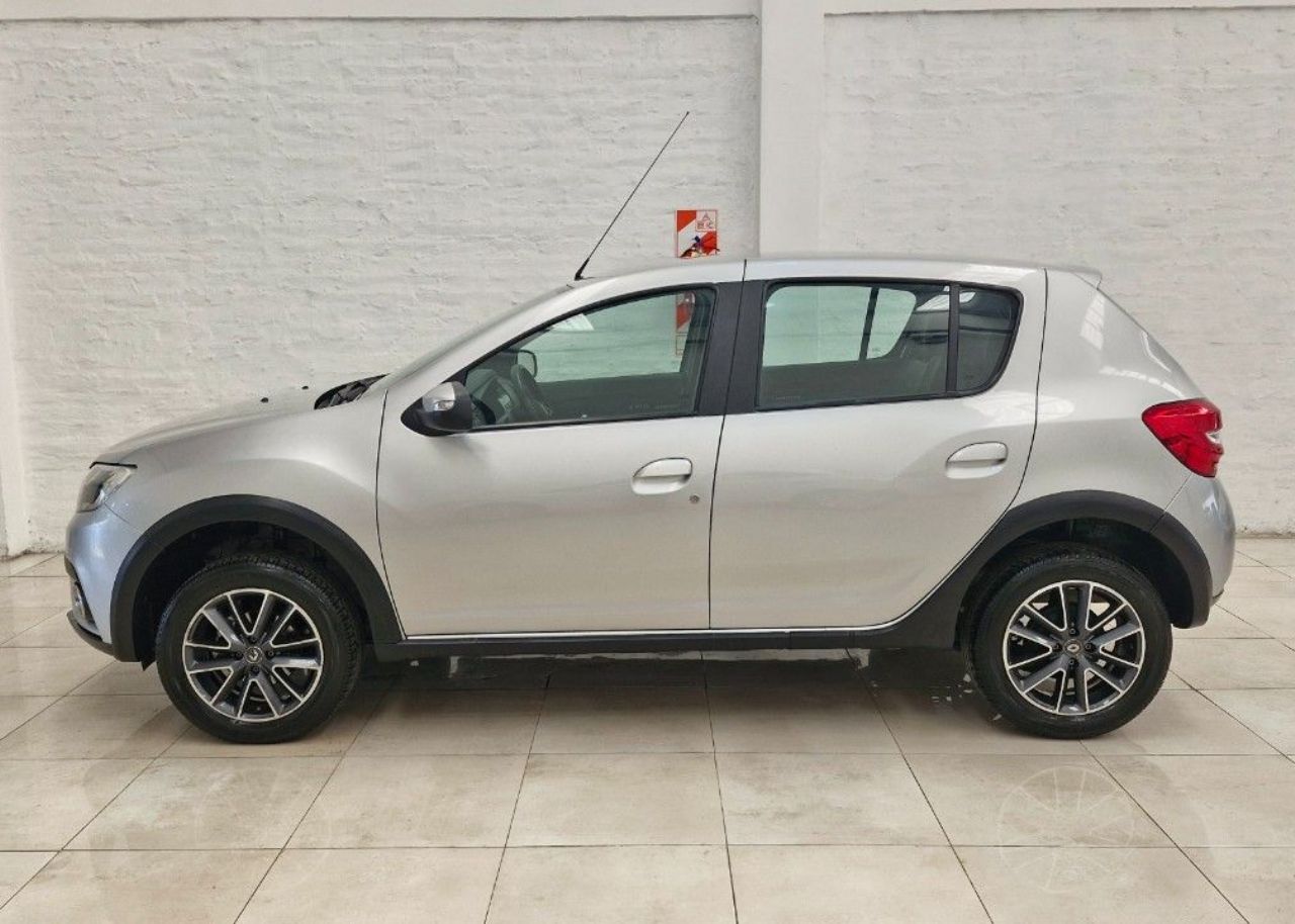 Renault Sandero Usado Financiado en Mendoza, deRuedas