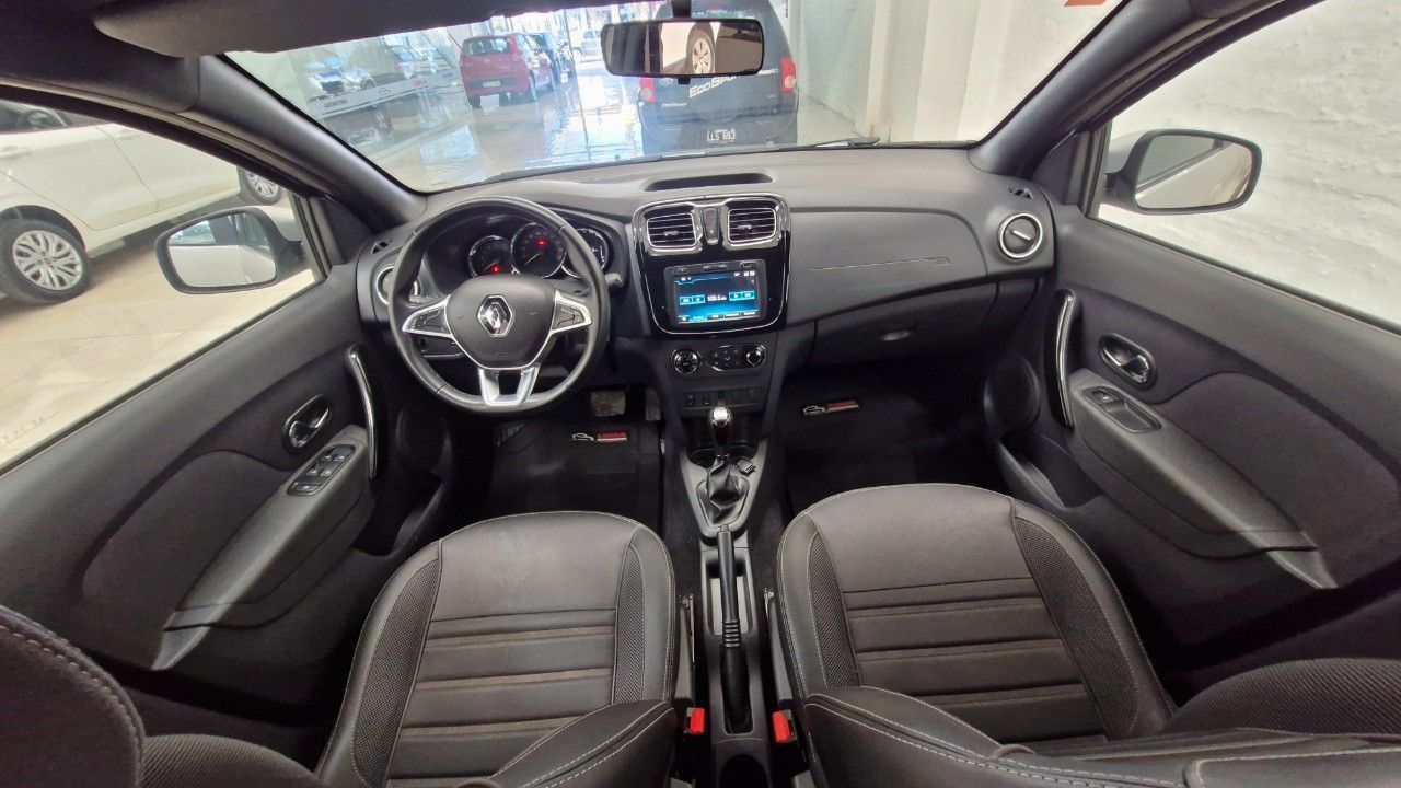 Renault Sandero Usado en Mendoza, deRuedas