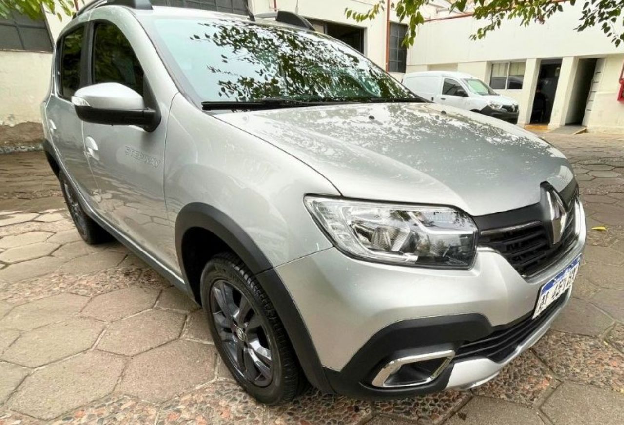 Renault Sandero Usado en Mendoza, deRuedas