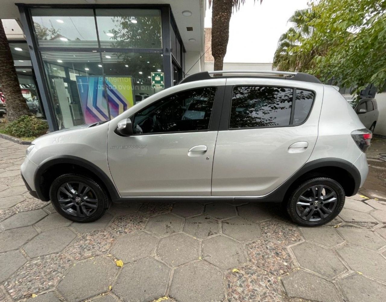 Renault Sandero Usado en Mendoza, deRuedas