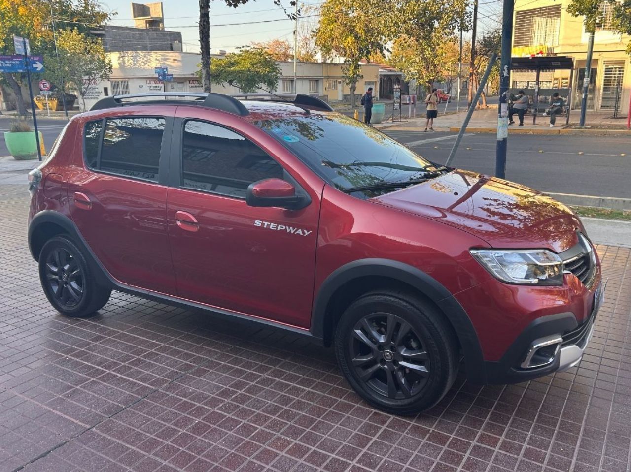 Renault Sandero Usado Financiado en Mendoza, deRuedas