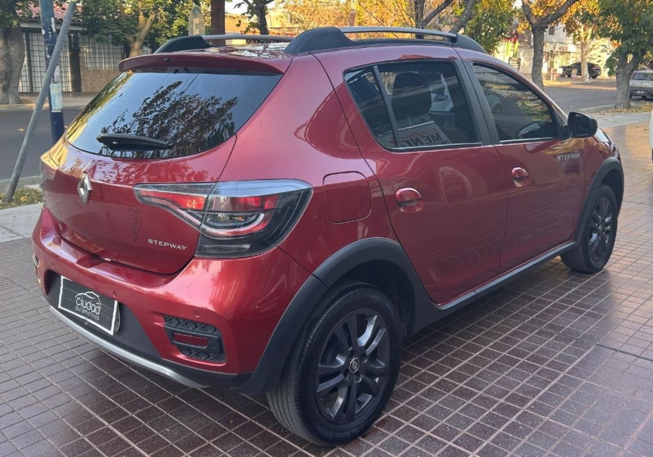 Renault Sandero Usado Financiado en Mendoza, deRuedas