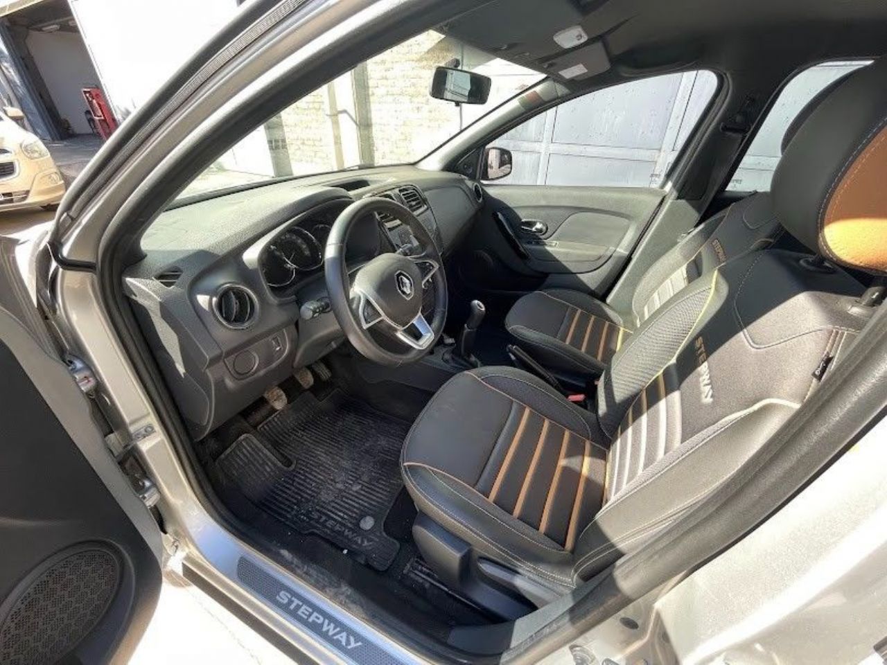 Renault Sandero Usado en San Juan, deRuedas