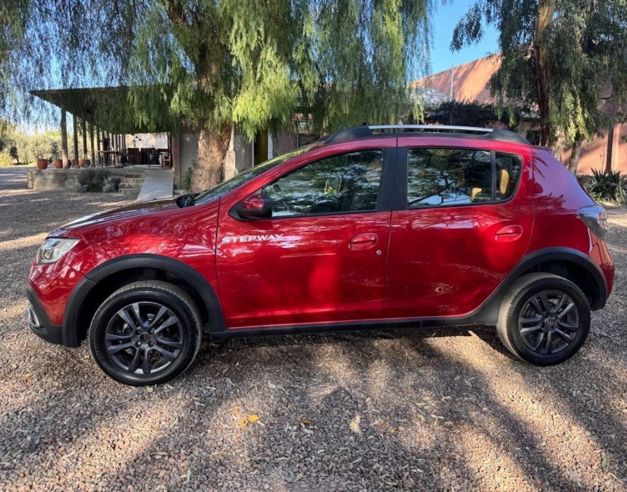 Renault Sandero Usado en Mendoza, deRuedas