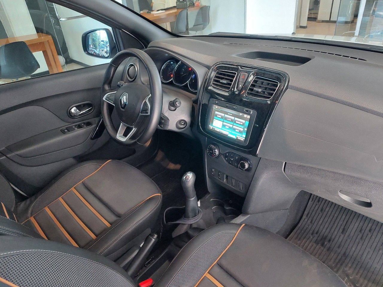 Renault Sandero Usado Financiado en Córdoba, deRuedas