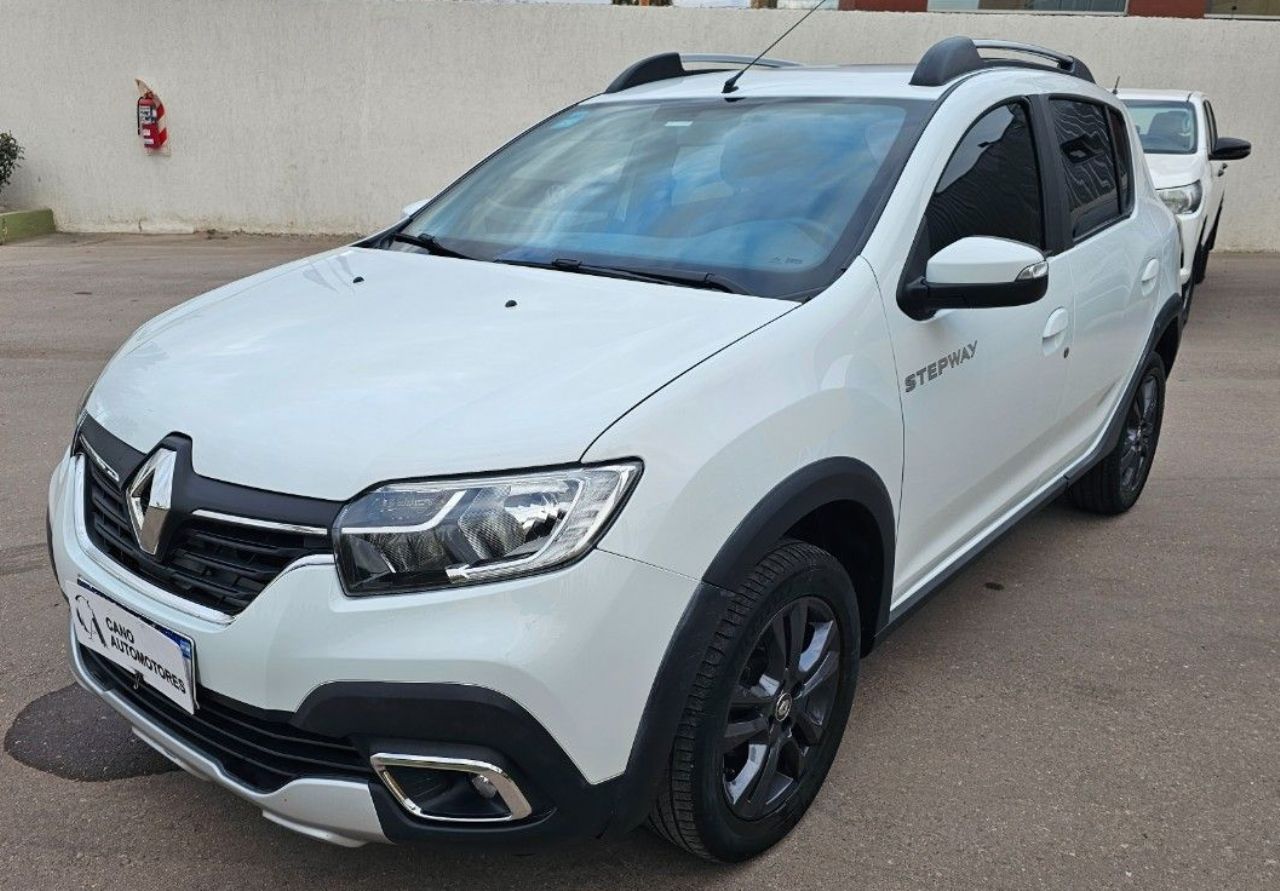 Renault Sandero Usado Financiado en Mendoza, deRuedas