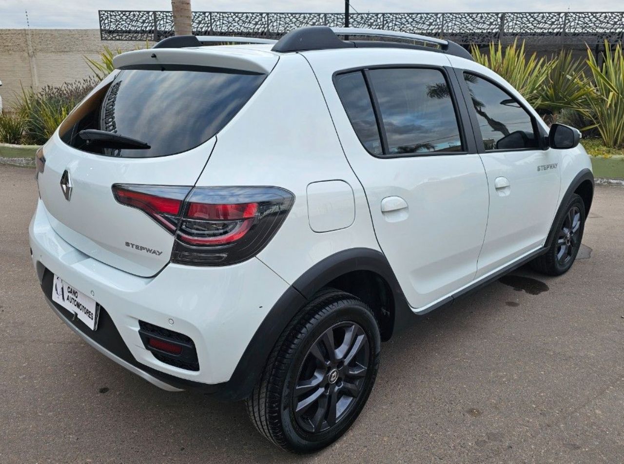 Renault Sandero Usado Financiado en Mendoza, deRuedas