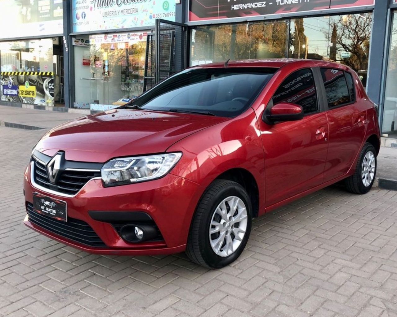 Renault Sandero Usado Financiado en Córdoba, deRuedas