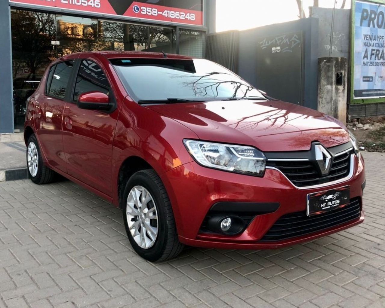 Renault Sandero Usado Financiado en Córdoba, deRuedas