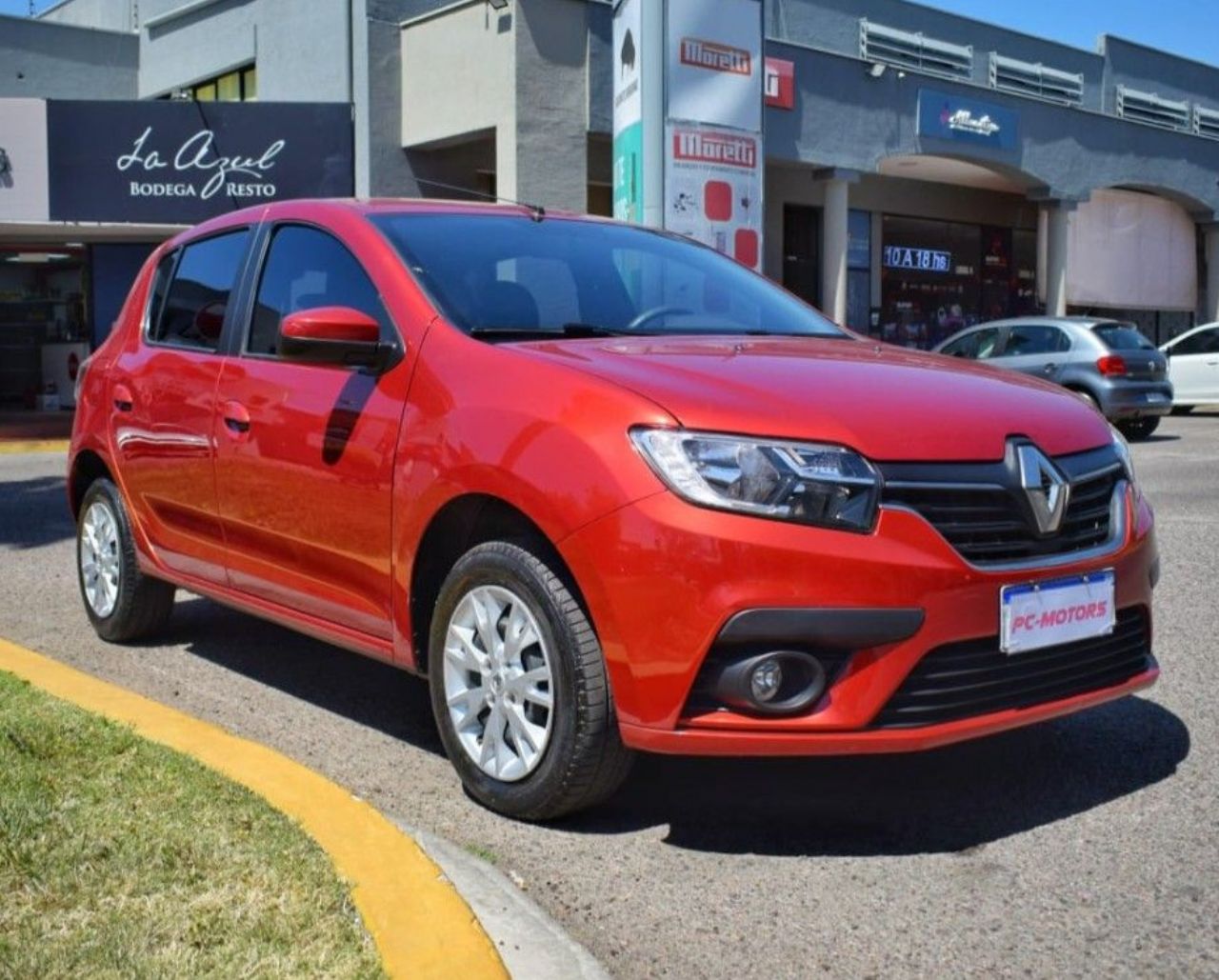 Renault Sandero Usado Financiado en Mendoza, deRuedas