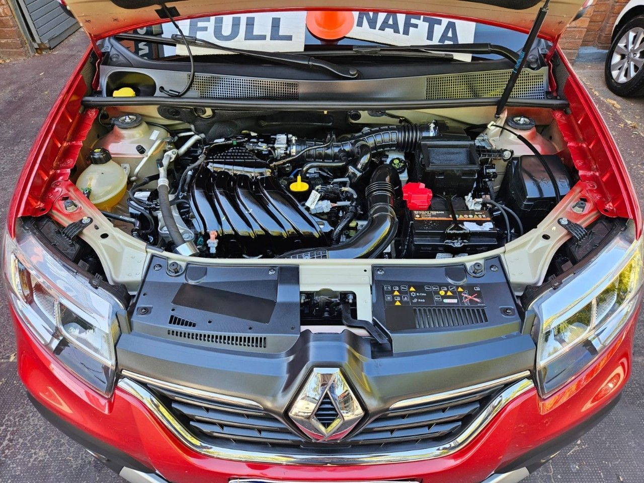 Renault Sandero Usado en Mendoza, deRuedas
