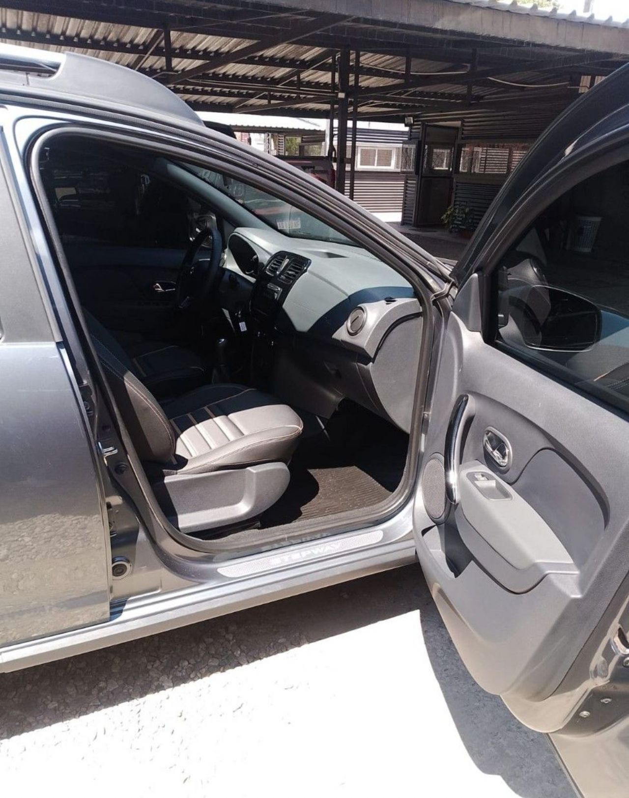 Renault Sandero Usado Financiado en Córdoba, deRuedas