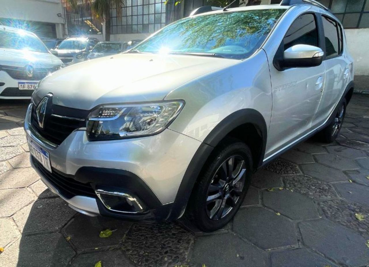 Renault Sandero Usado en Mendoza, deRuedas