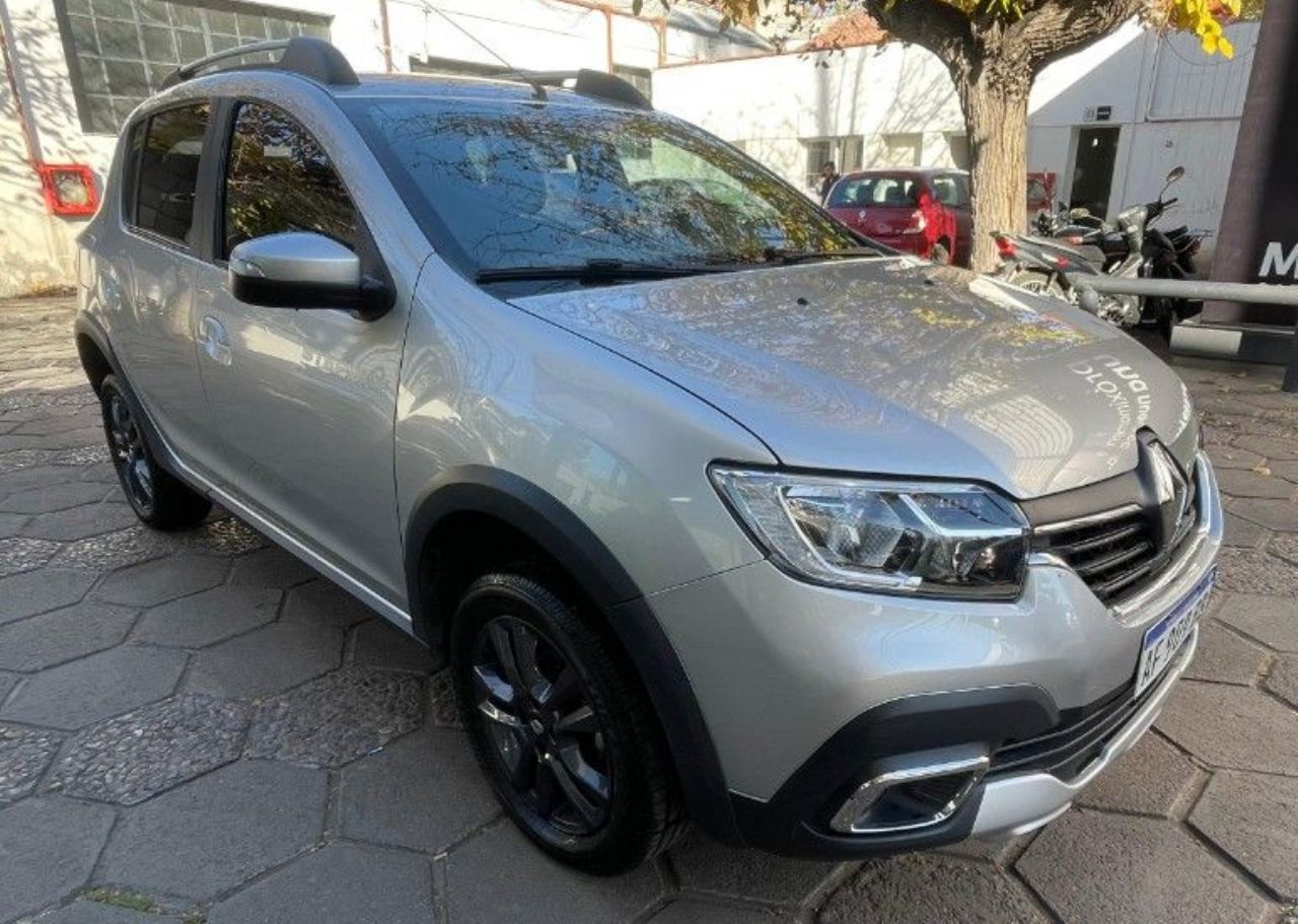 Renault Sandero Usado en Mendoza, deRuedas