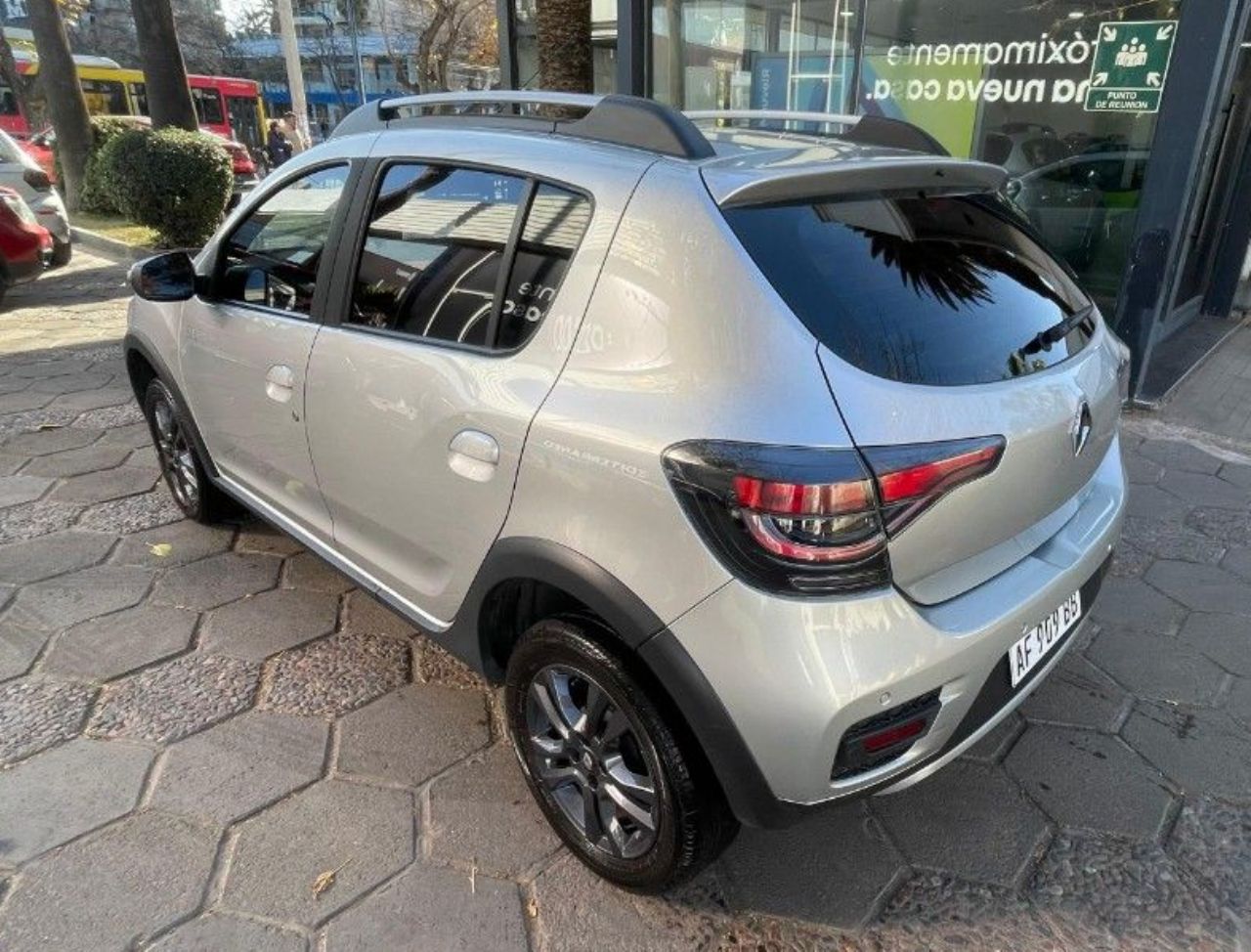 Renault Sandero Usado en Mendoza, deRuedas