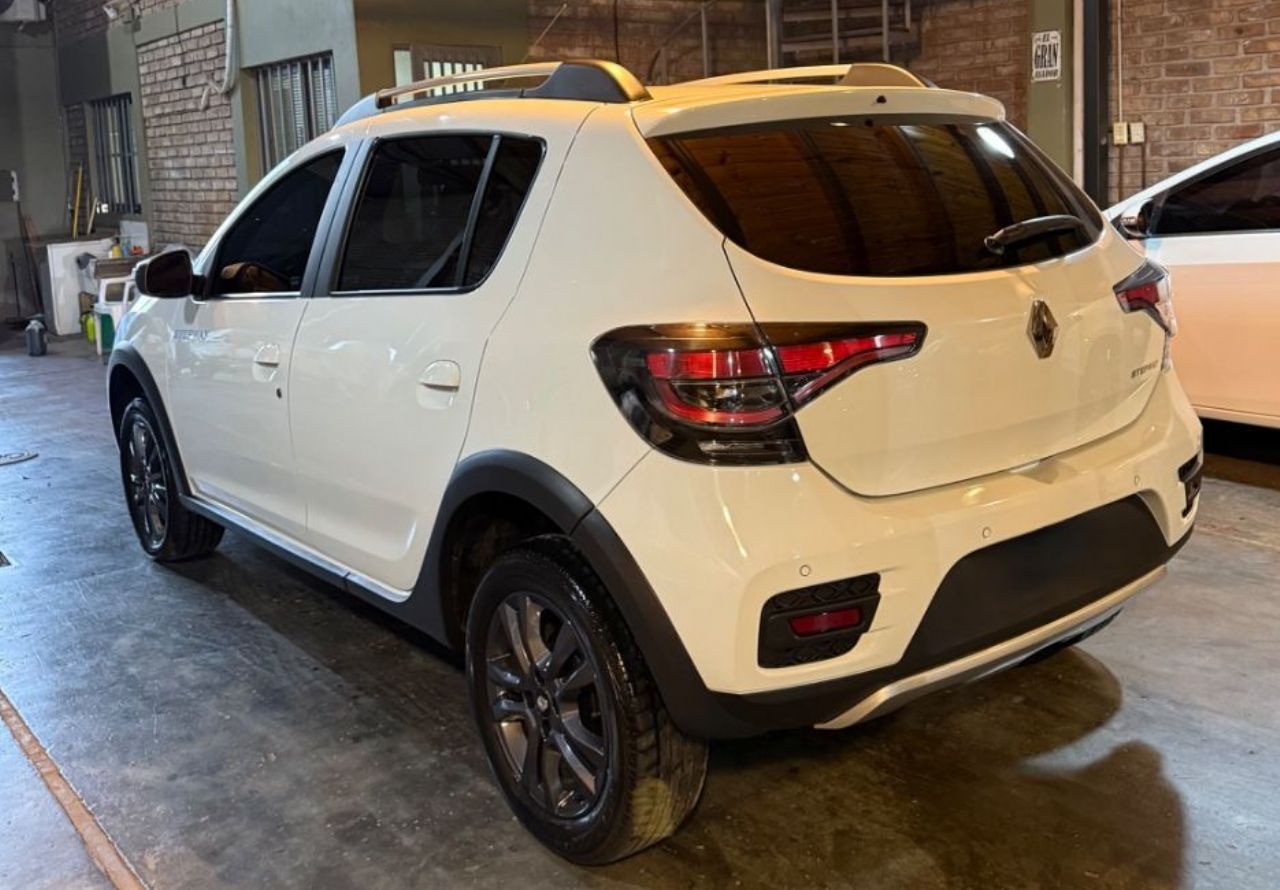 Renault Sandero Usado en Mendoza, deRuedas