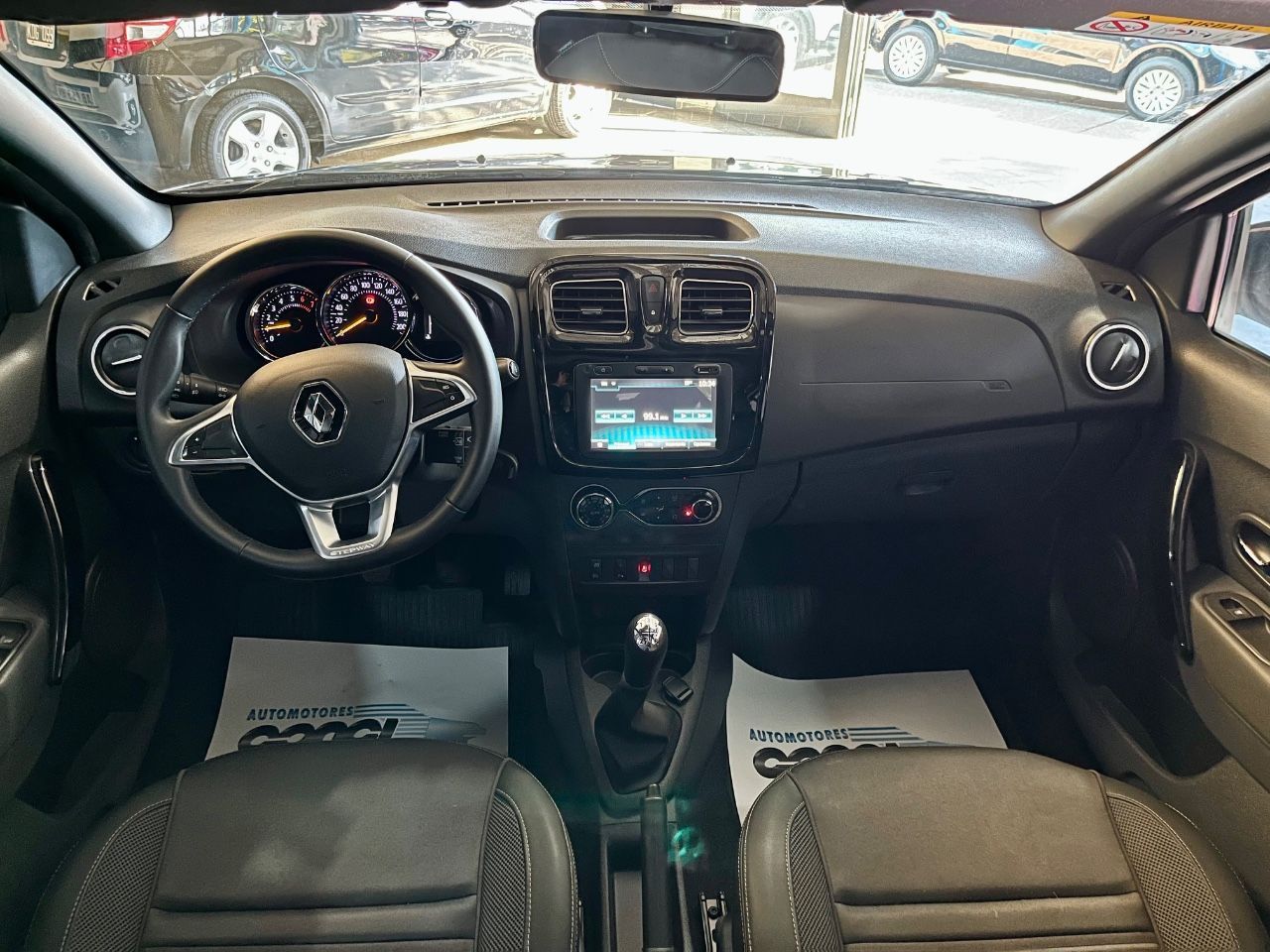 Renault Sandero Usado Financiado en Córdoba, deRuedas