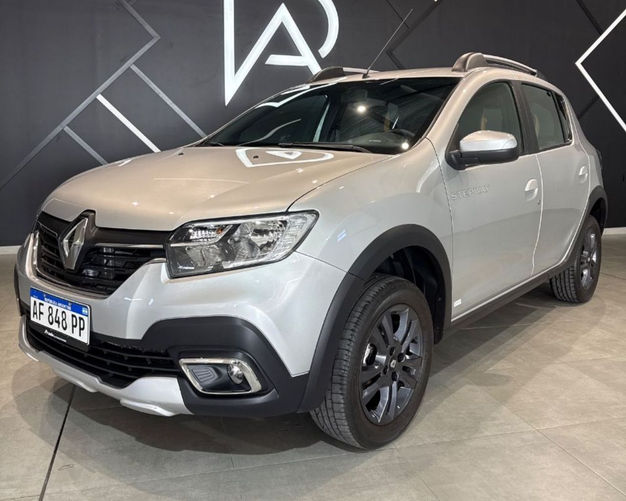 Renault Sandero Usado Financiado en Mendoza, deRuedas