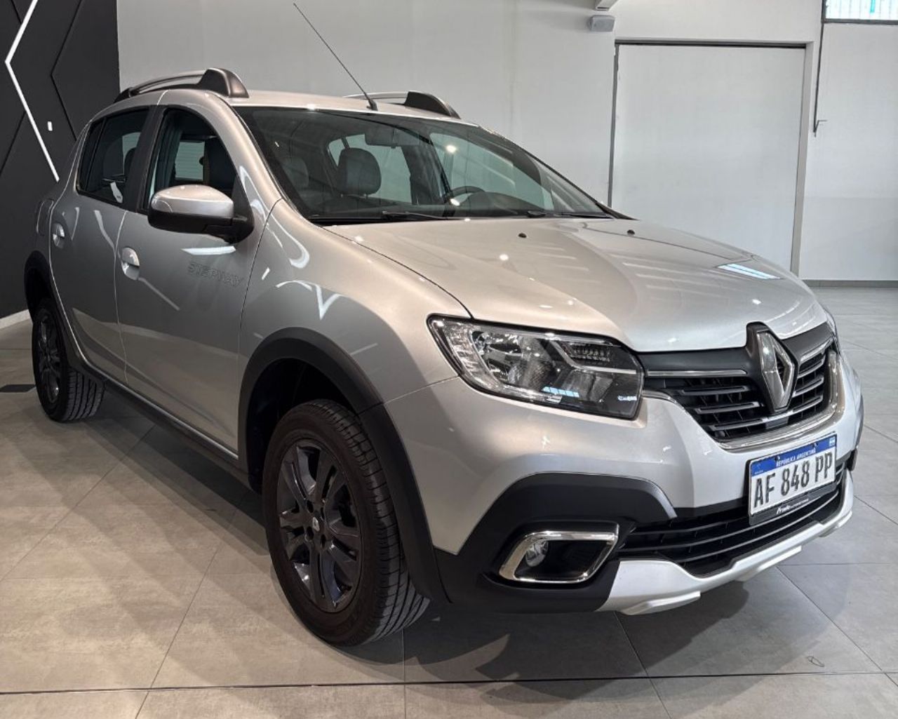 Renault Sandero Usado Financiado en Mendoza, deRuedas