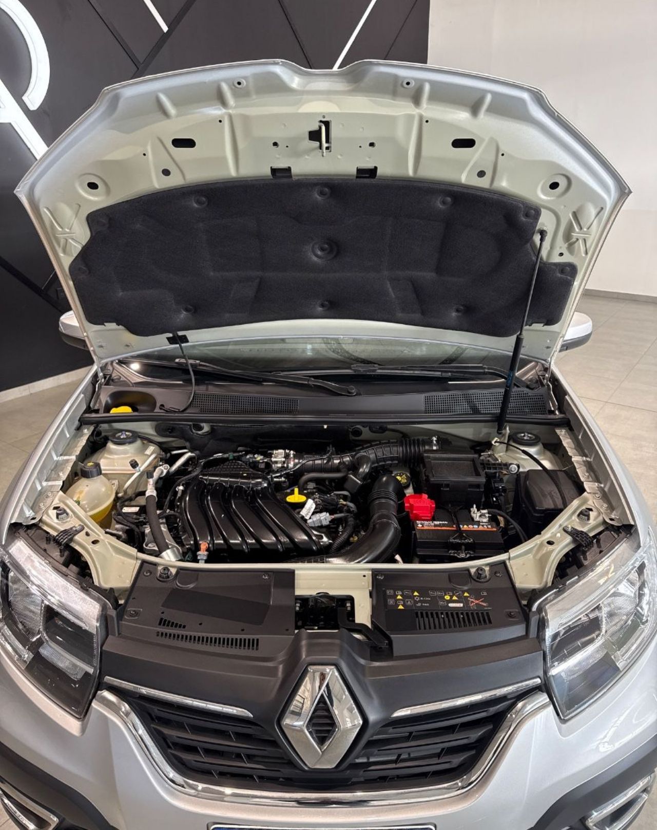 Renault Sandero Usado Financiado en Mendoza, deRuedas