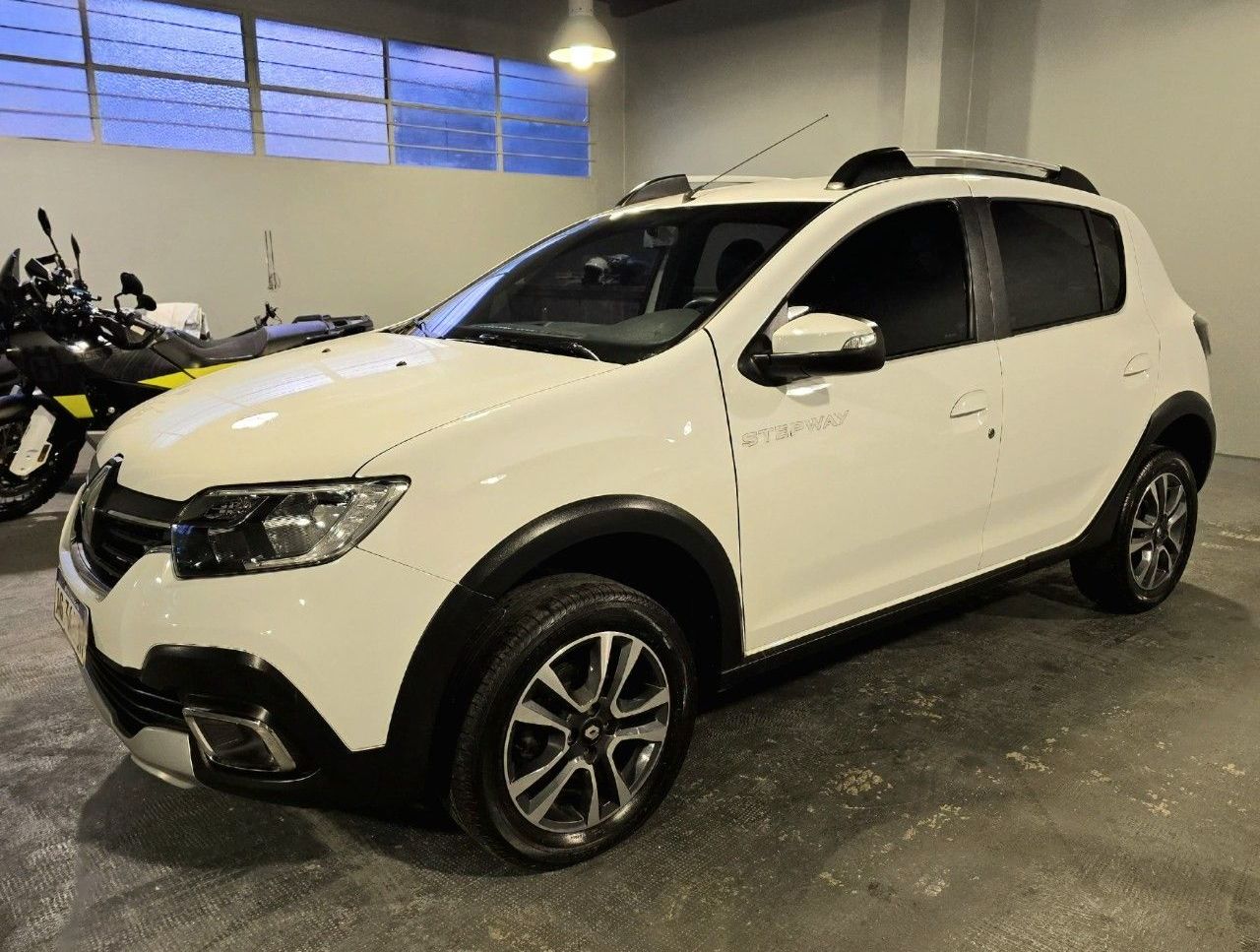 Renault Sandero Usado Financiado en Mendoza, deRuedas