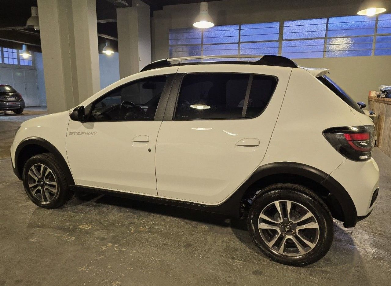 Renault Sandero Usado Financiado en Mendoza, deRuedas