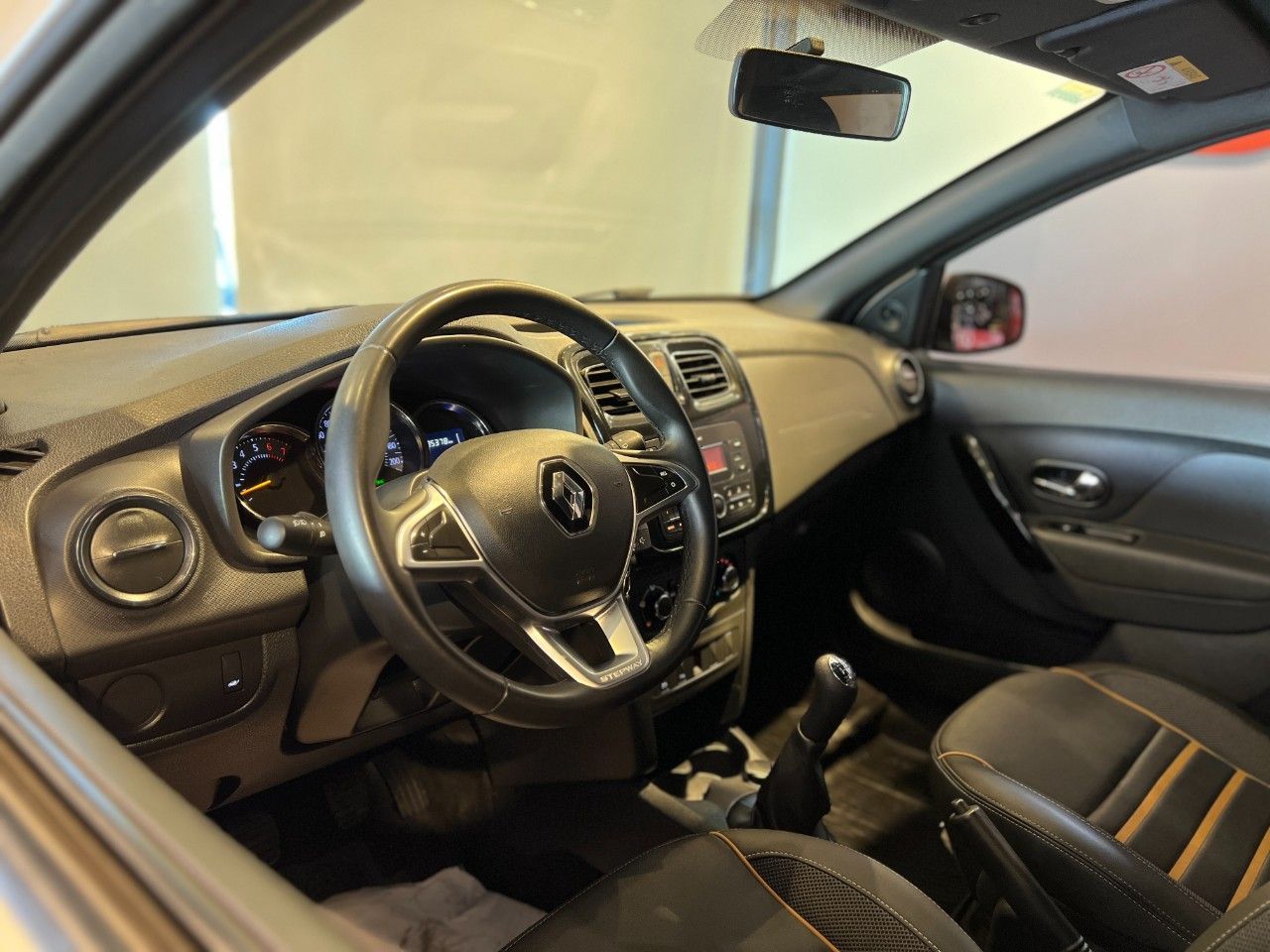 Renault Sandero Usado Financiado en Córdoba, deRuedas