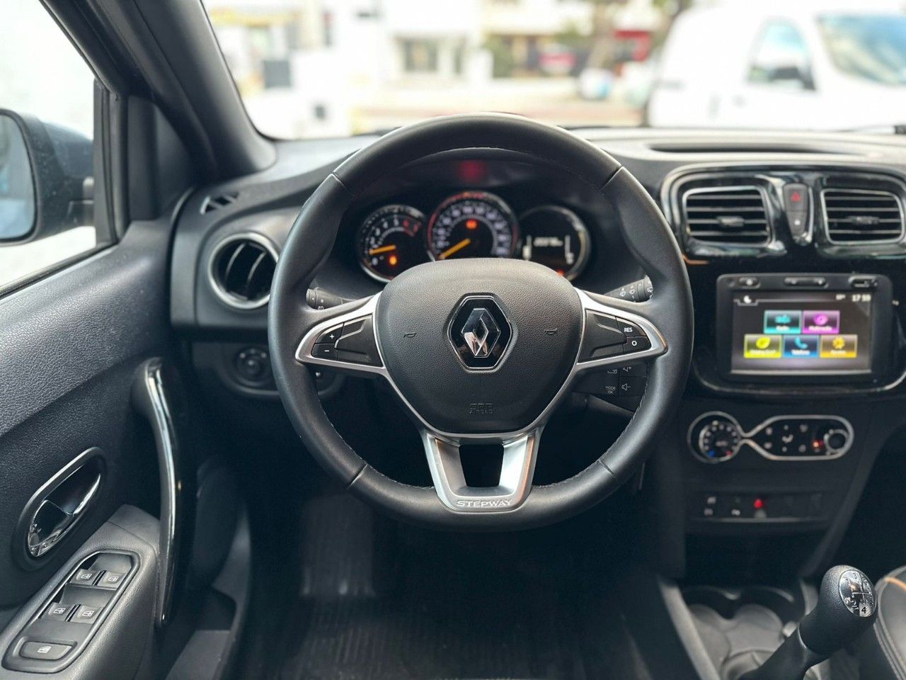 Renault Sandero Usado Financiado en Córdoba, deRuedas