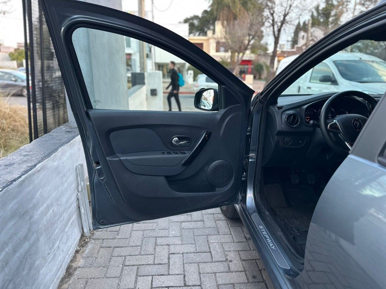 Renault Sandero Usado Financiado en Córdoba, deRuedas