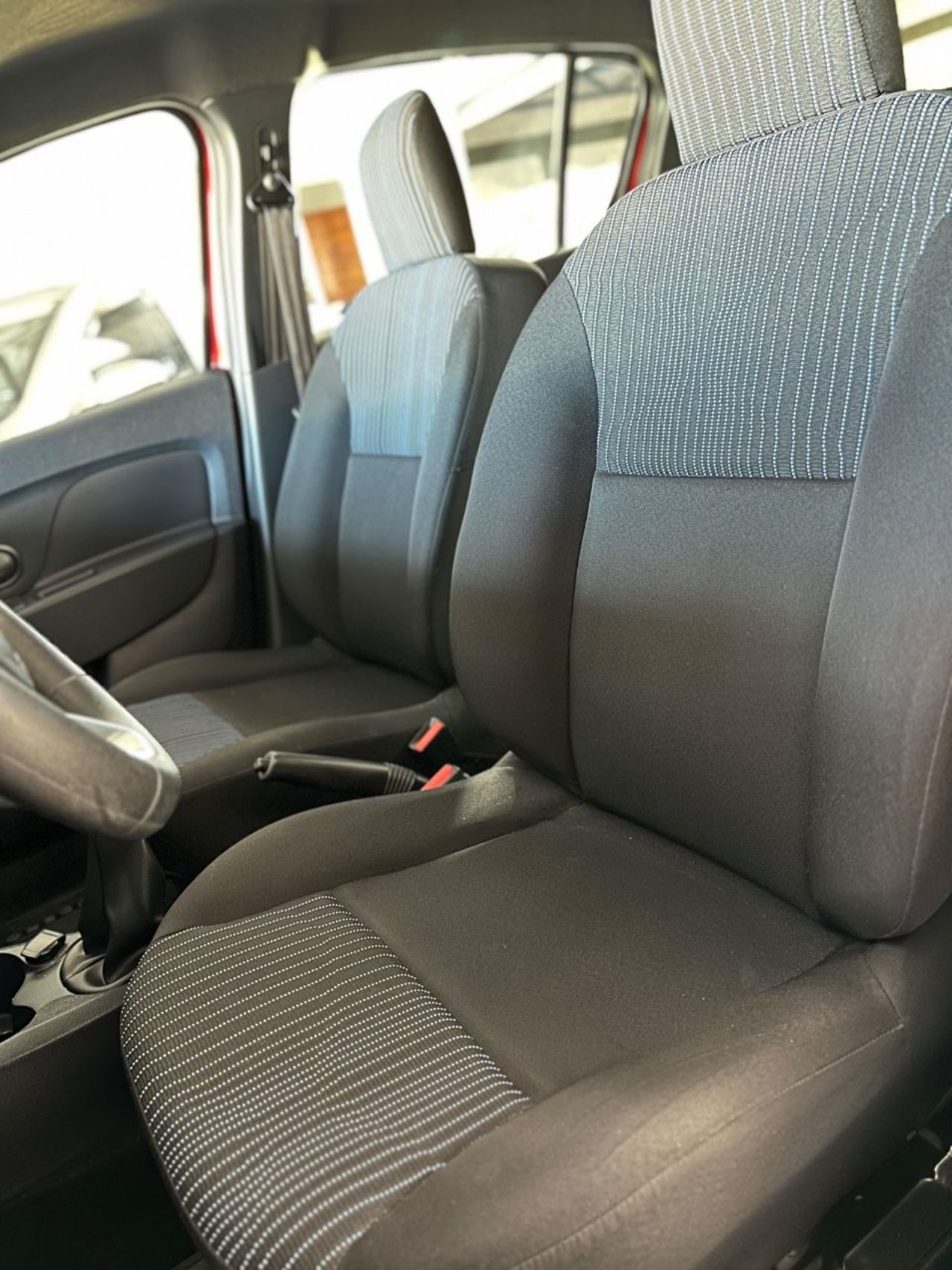 Renault Sandero Usado en San Luis, deRuedas