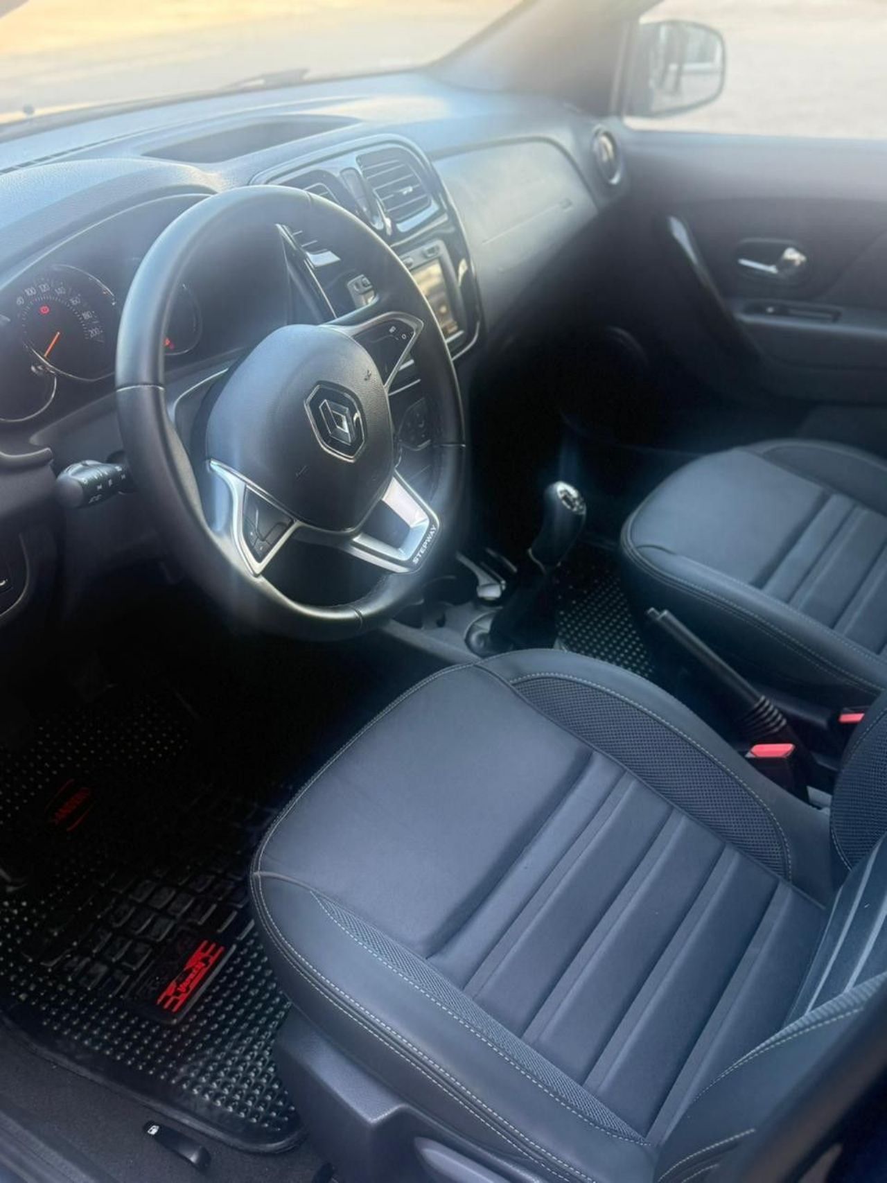 Renault Sandero Usado en Mendoza, deRuedas