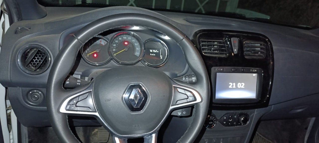 Renault Sandero Usado Financiado en Córdoba, deRuedas